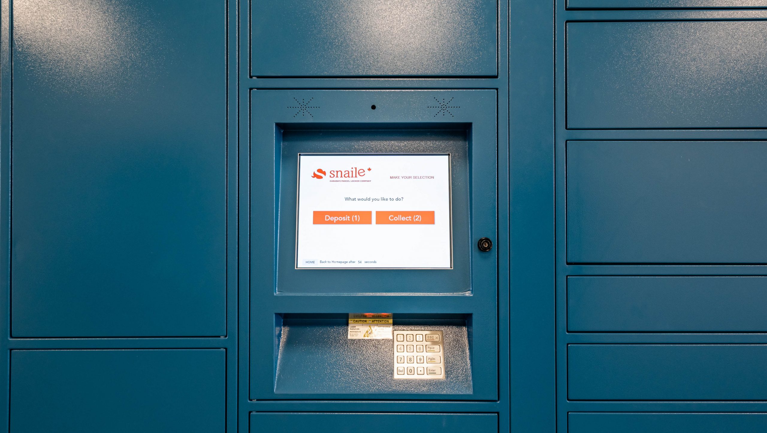 How Smart Lockers are Impacting the Standard Delivery Process - Snaile Lockers | Snaile Lockers