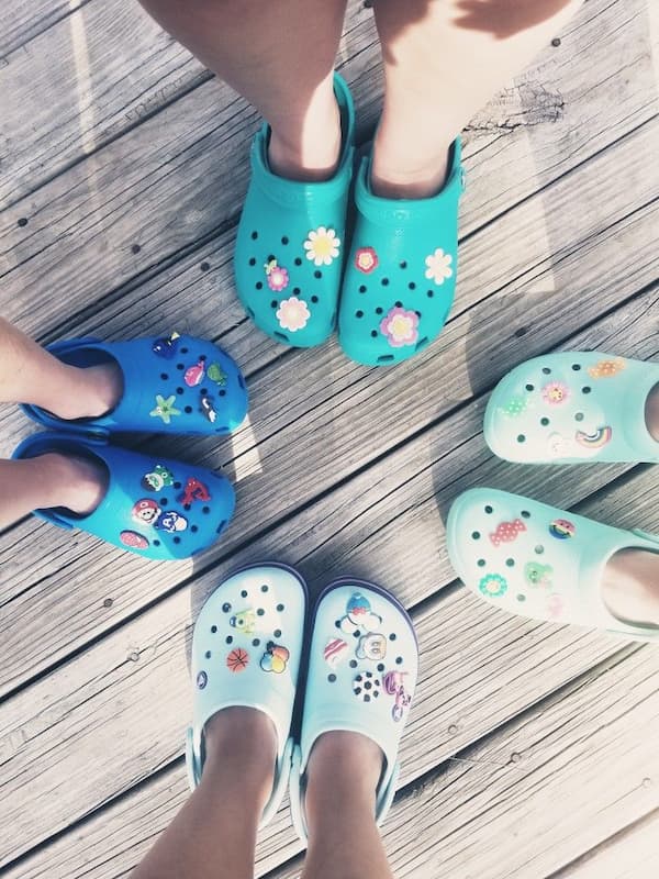Cheap Shoes & Clogs Of Crocs On Sale - Cheap and quality clogs sale for women, men, kids and workers (nurse and chef ). From sandals and sneakers, to flats and more, all with the same classic Crocs comfort. Crocs can always with you at home, workplace and beach.