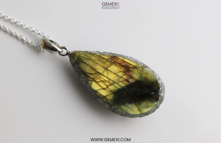 The Things you need to know before getting yellow labradorite jewelry | Gemexi