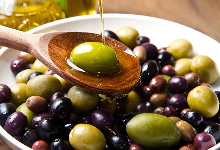 Extra Virgin Olive Oil For Weight Loss: Can It Help You Shed Pounds? | by Solana | Feb, 2023 | Medium