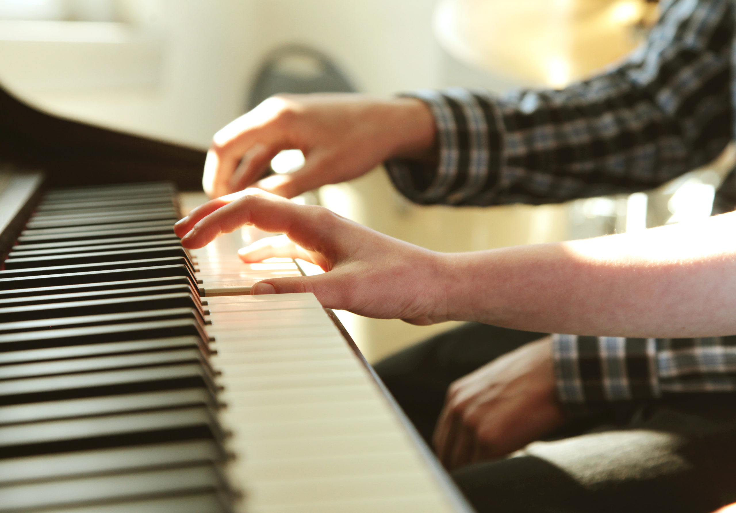How to Balance Piano and Voice Lessons Effectively - Scoopearth