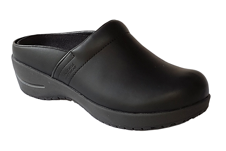 The Best Shoes for Hospital Workers: Wellness Footwear and Sanita Clogs Australia