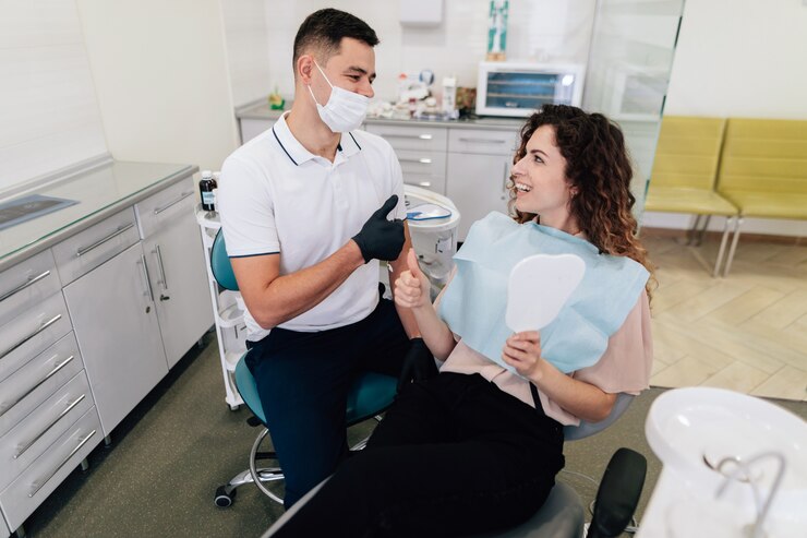 What to Know When Getting Dental Implants | TheAmberPost